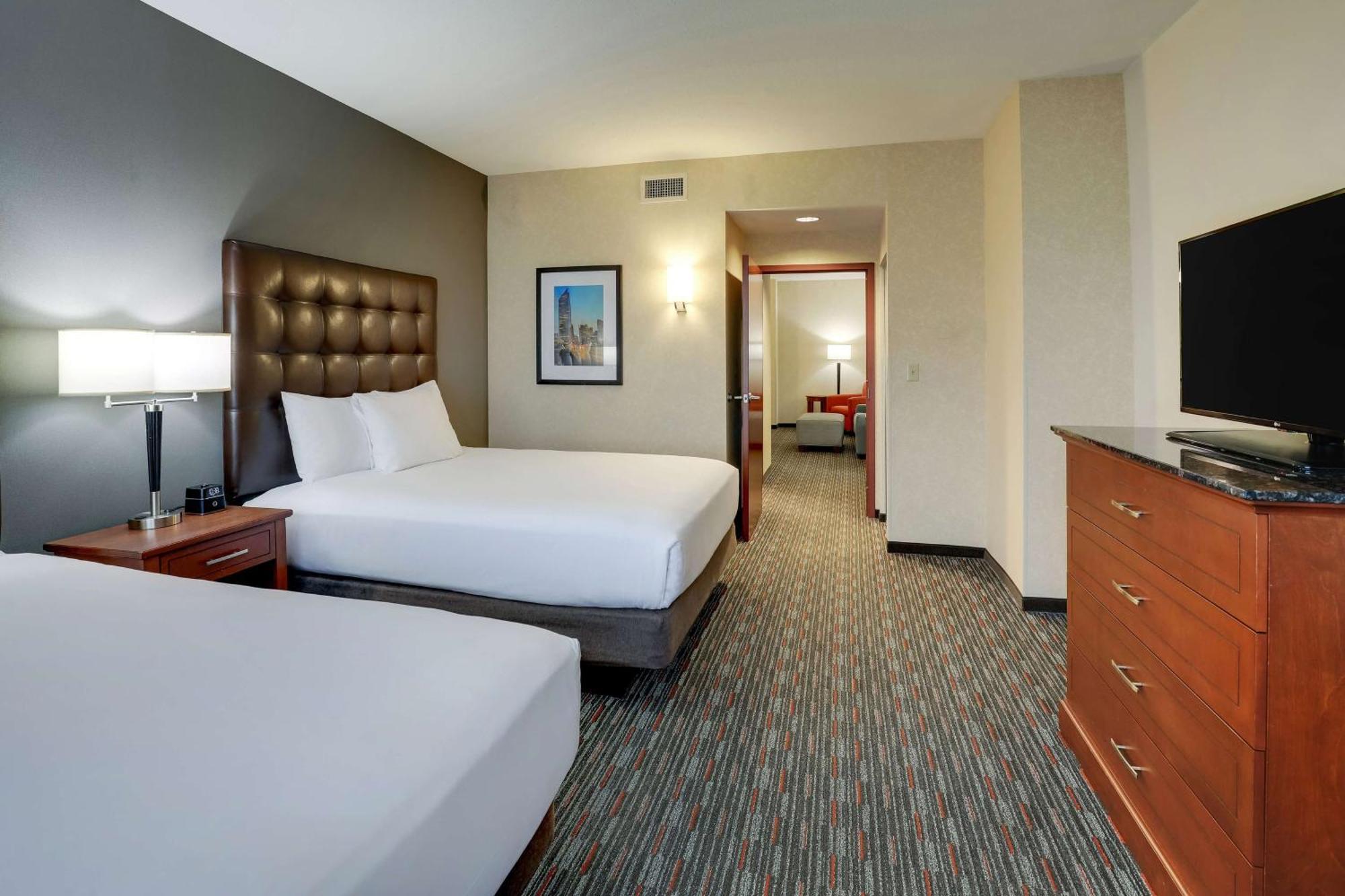 Drury Inn & Suites Charlotte Arrowood Экстерьер фото