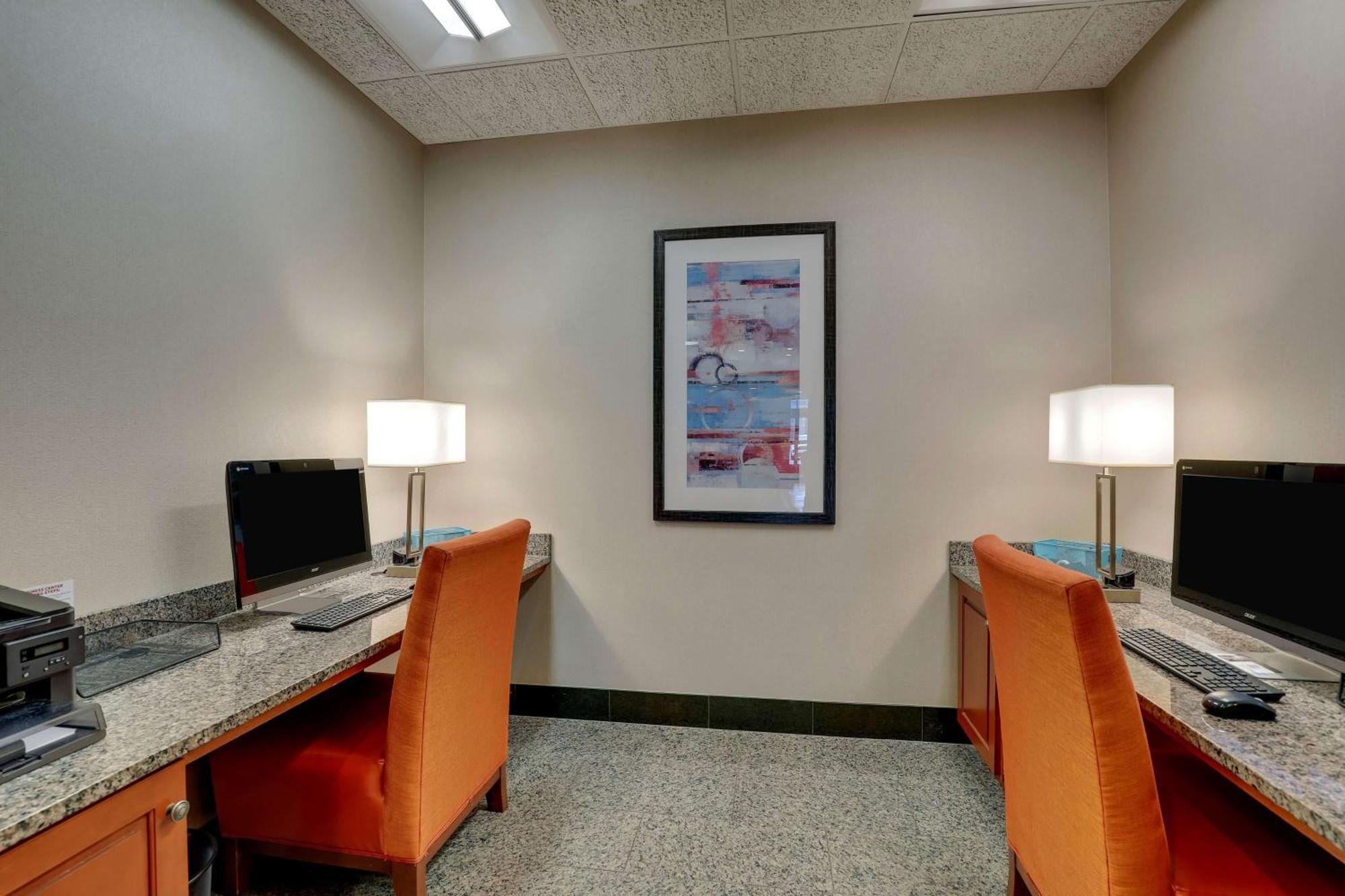 Drury Inn & Suites Charlotte Arrowood Экстерьер фото