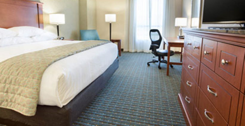 Drury Inn & Suites Charlotte Arrowood Экстерьер фото